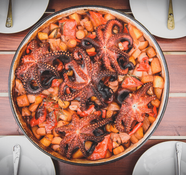 Croatian-dish-called-PEKA